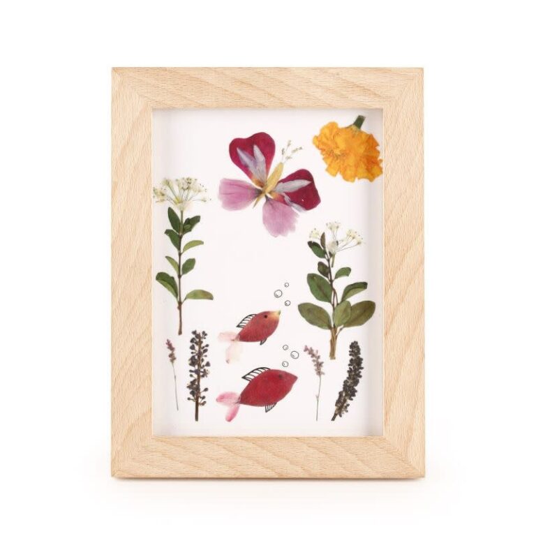 huckleberry-pressed-flower-frame-art-hb02-front.jpg Huckleberry - Pressed flower frame art - Afbeelding 1