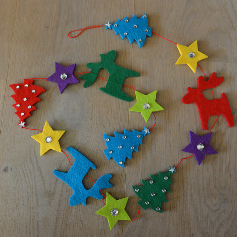 ld9ed23ujs0c8ipg3lv3.jpg Global Affairs - hanger, vilt, kerst - Afbeelding 1