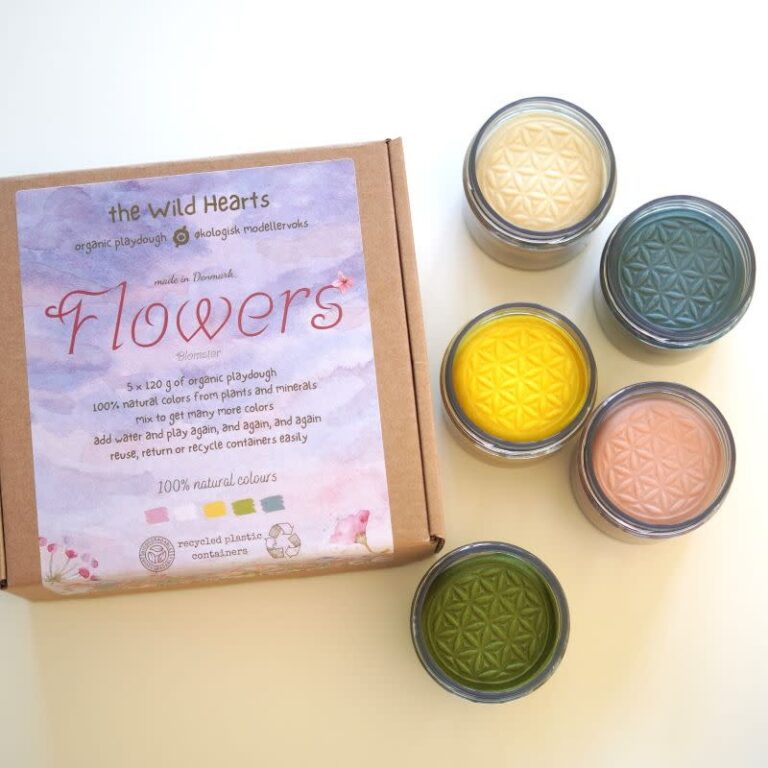 the-wild-hearts-flowers-set.jpg The Wild Hearts - Biologische klei, Flowers set - Afbeelding 1