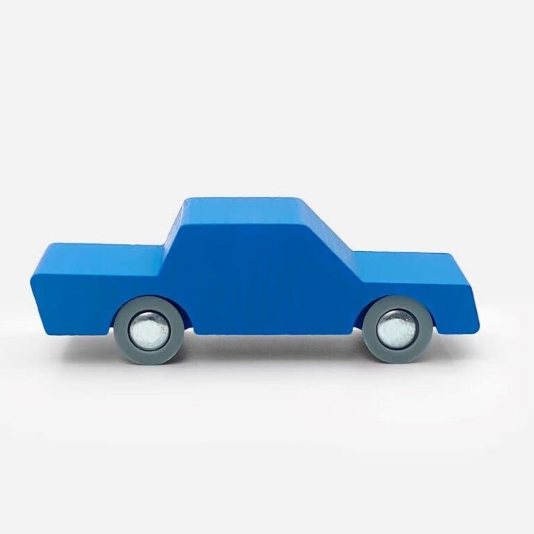 waytoplay-wooden-toy-car-blue.jpg Waytoplay - Wooden toy car, blue - Afbeelding 1